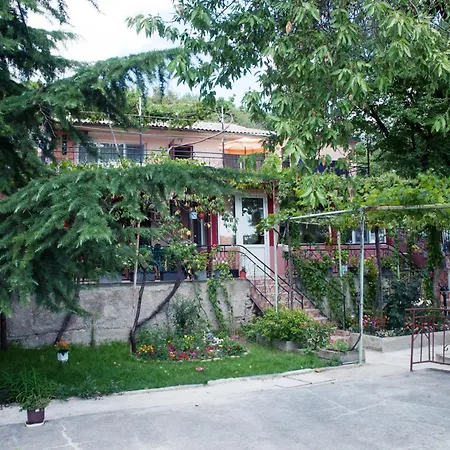 Πανσιόν за гости жана Βάρνα